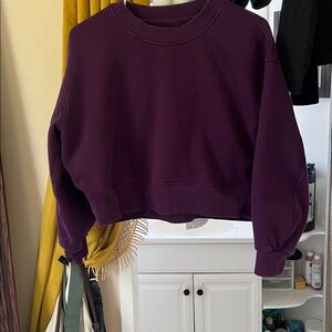 Lululemon Purple Oversized Cropped Sweatshirt size 4 with PTP 23”